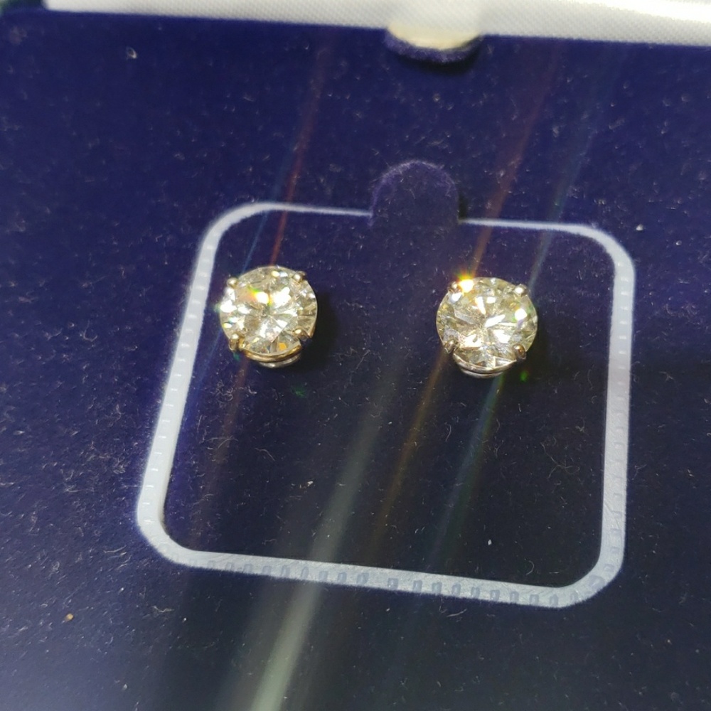Diamond earrings